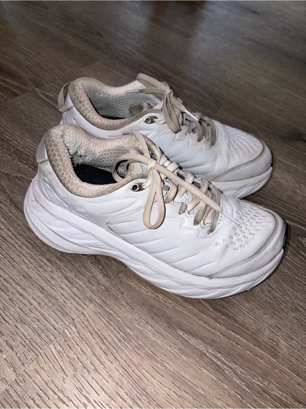 HOKA ONE ONE Women's Low Top Lace Up Slip Resistant Sneakers White 1110521